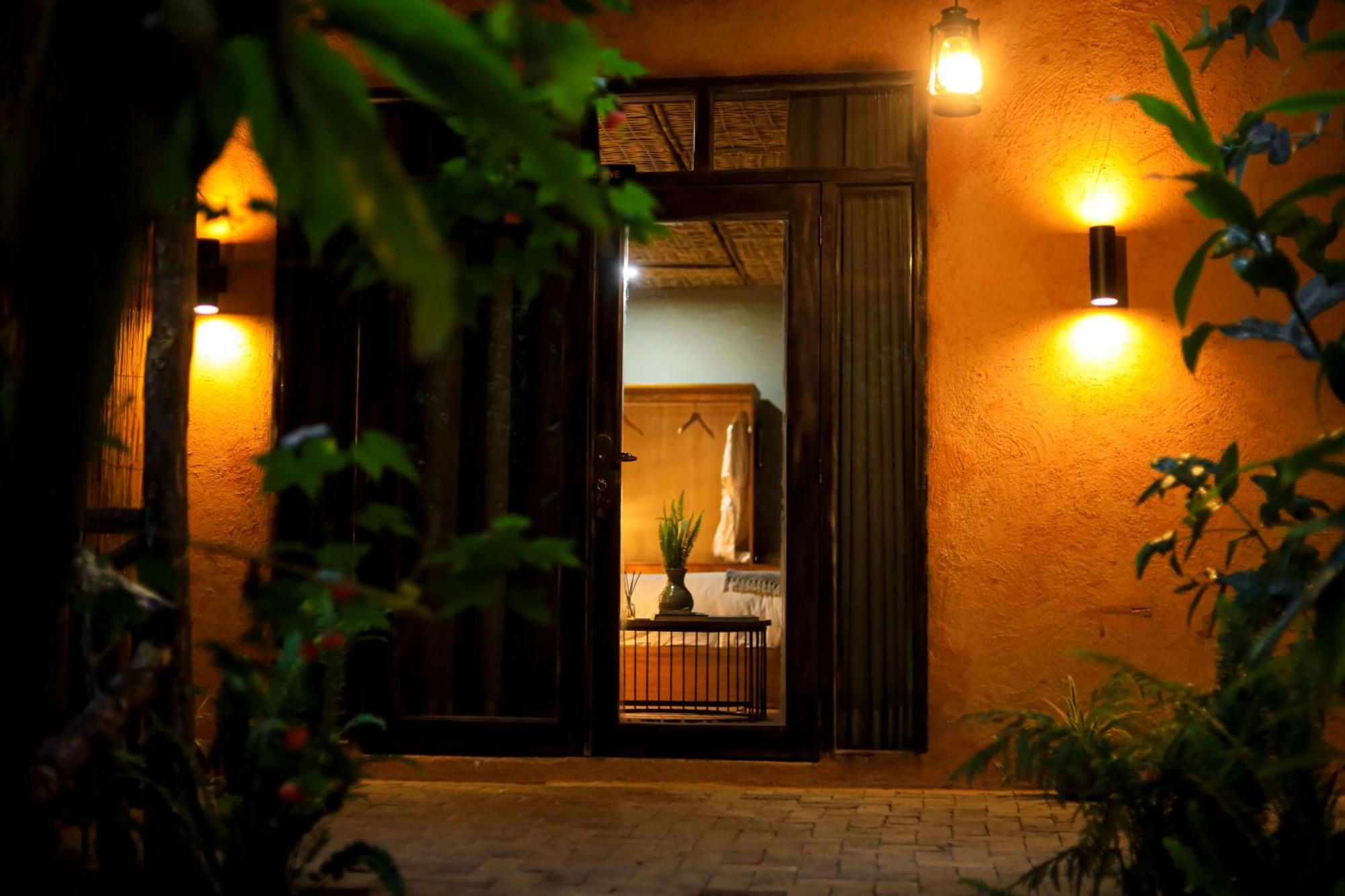 Sambora Kinigi Villa Bagian luar foto